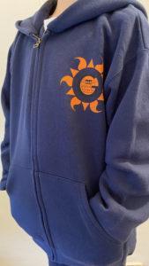 blau_Kaputze_vorne