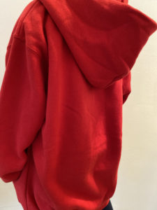 rot_Kaputze_hinten